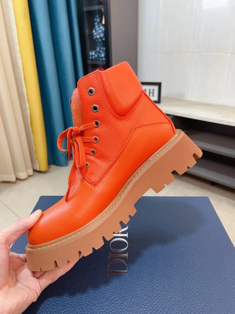Men's shoes 💰600🌹🌹[Dior] Dior's new high-top imported cowhide ➕ cowhide lining, designed by European and American masters, perfect shape to create counter quality, solid color raw and wear-resistant outsole, original quality, unique and beautiful design, super versatile and very comfortable. High-end without losing taste, fashionable, cold-proof and warm! Absolute focus 39-44 size 38 45 customized
